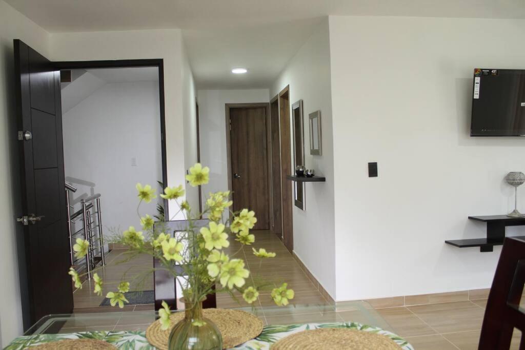 Lindo Apartamento Con Estacionamiento Buga Exteriör bild