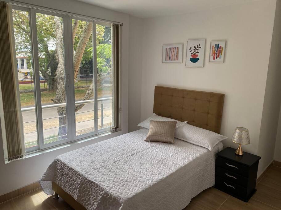 Lindo Apartamento Con Estacionamiento Buga Exteriör bild